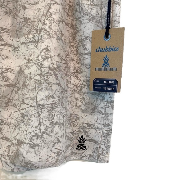 Chubbies Shorts NEW The Wash On Wash Off Ultimate Training 5.5 Inseam Silver XXL - Picture 2 of 11